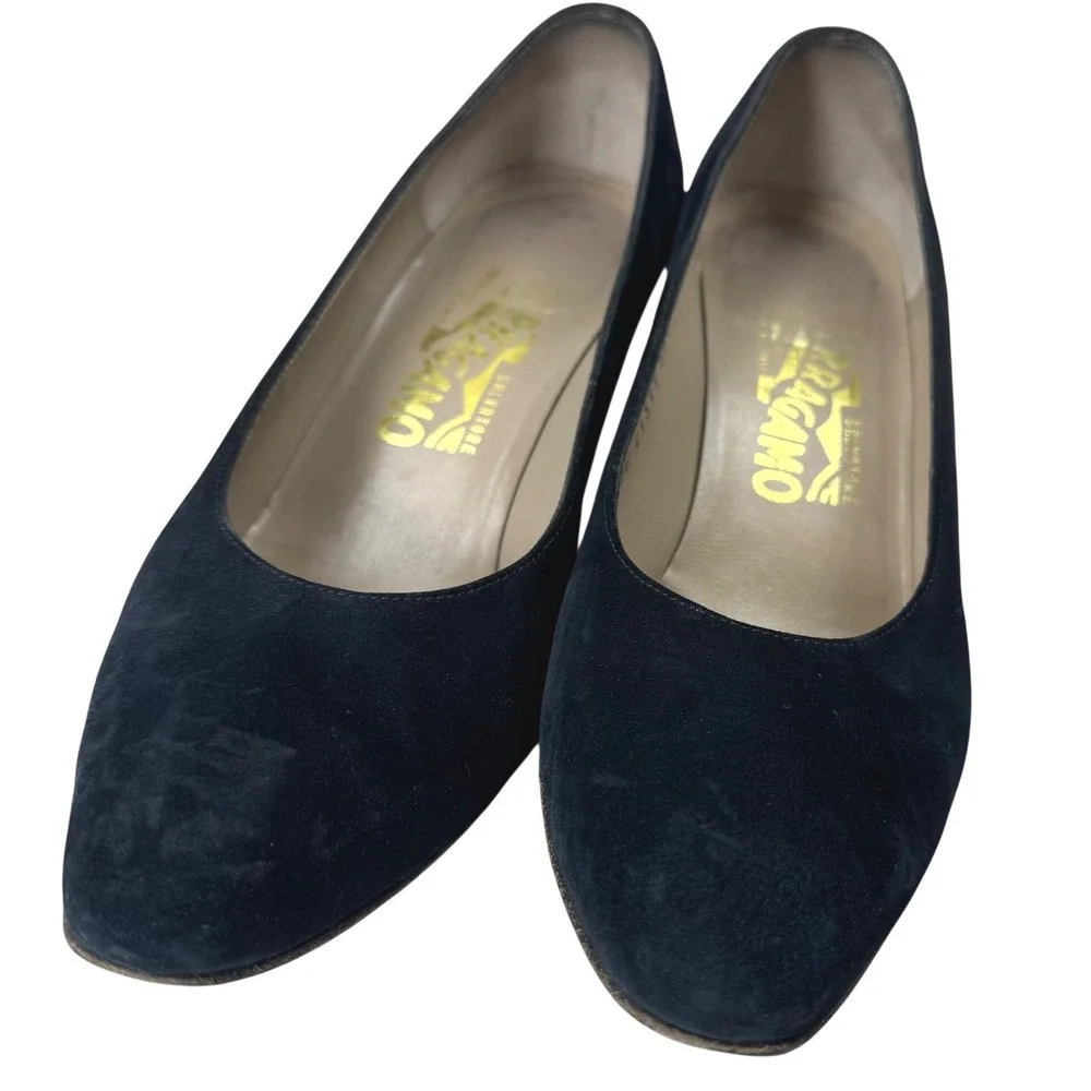 Salvatore Ferragamo Pumps Women 7.5B Blue Navy Suede Kitten Heel Italy Luxury‎